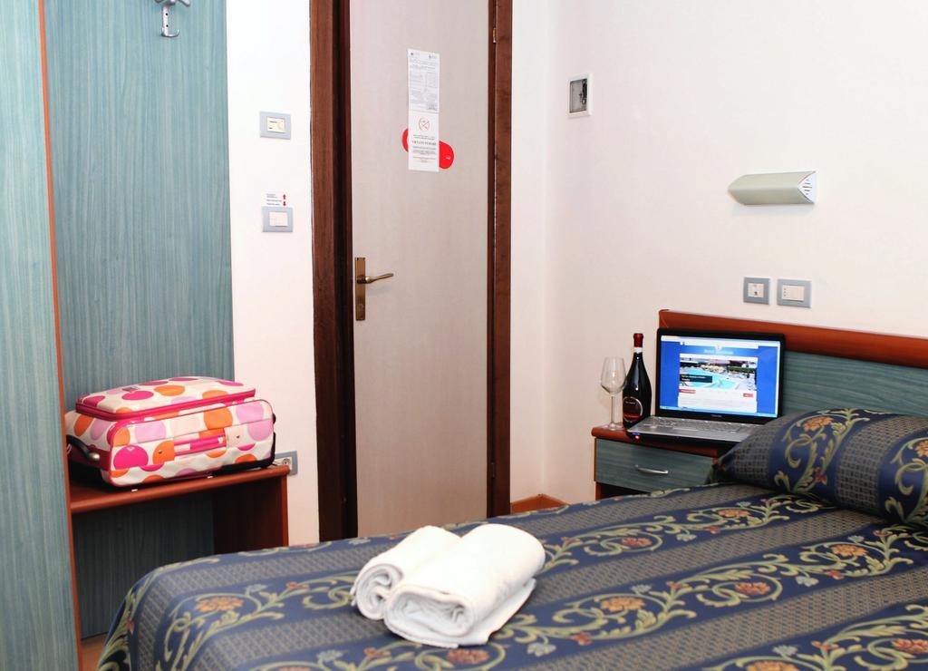 Hotel American Lido di Jesolo Exteriör bild